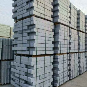 娄底 路沿石（路侧石），颜色一致，尺寸标准