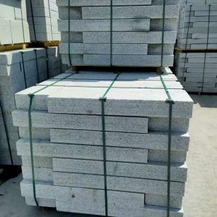 娄底 芙蓉白花岗岩路沿石、平石尺寸标准，色泽均匀