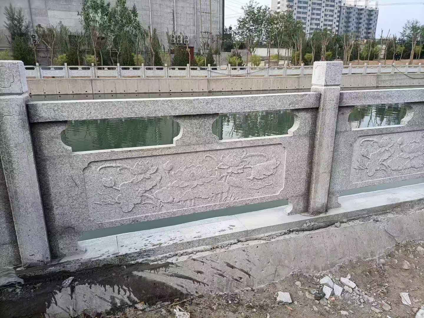 娄底 芙蓉白大花桥梁、河道，石材栏杆、围栏、护栏