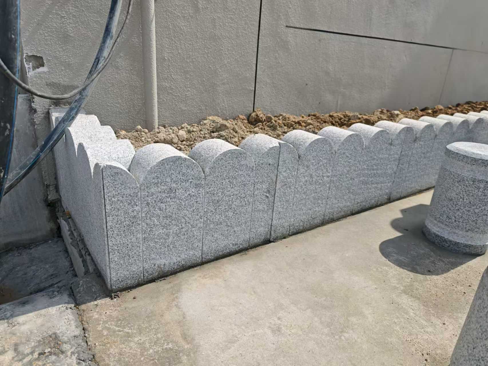 娄底 芝麻白花岗岩花边石铺装效果图