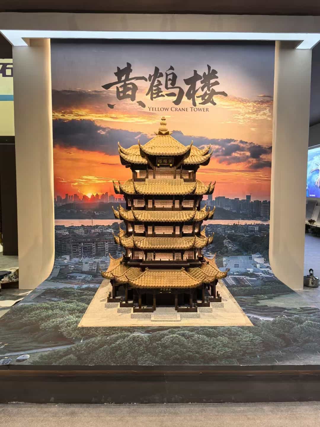 娄底仿古石文创作品-黄鹤楼
