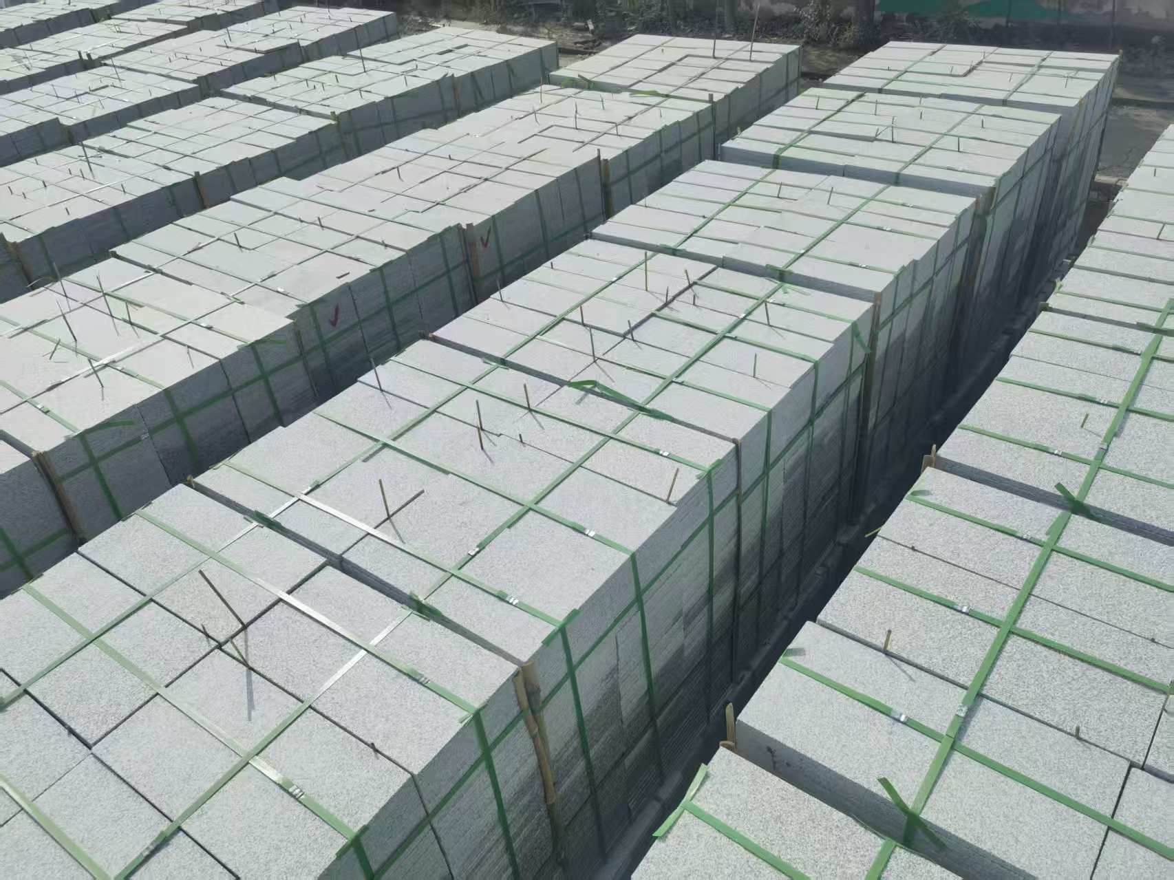 娄底 芝麻白1.8公分火烧300*600地铺，清仓大甩卖