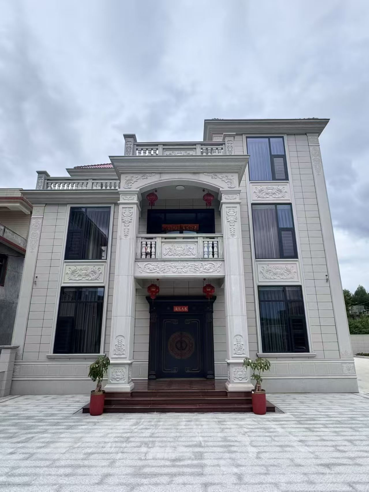 娄底 芝麻白石材别墅干挂案例展示