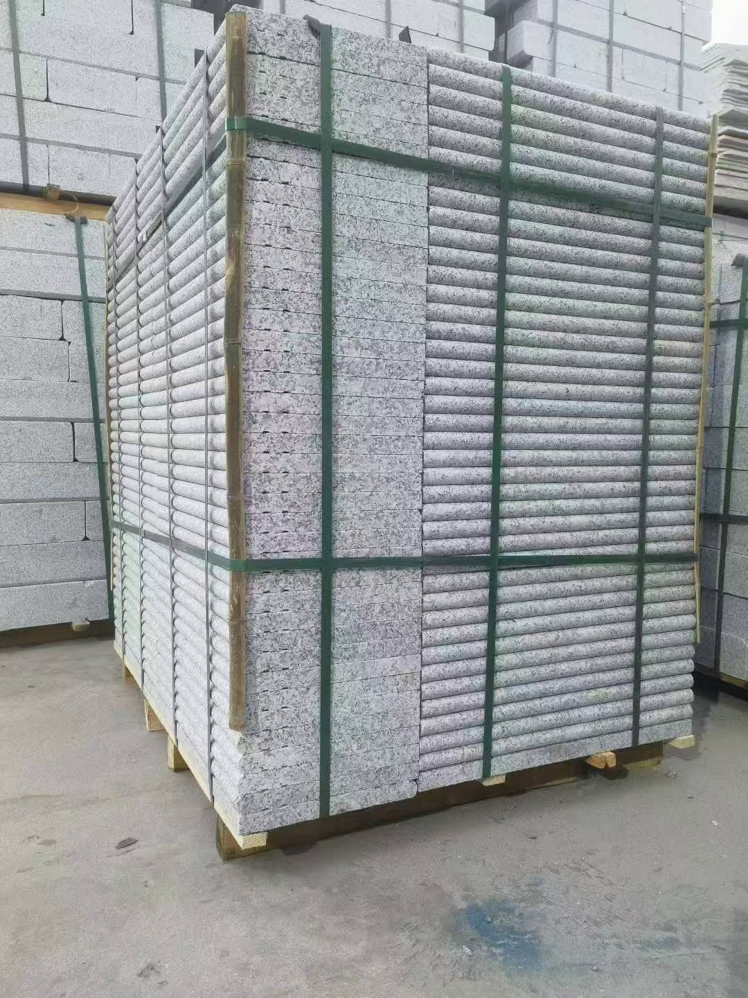 娄底 芙蓉白3公分厚磨圆边、拉槽，楼梯踏步