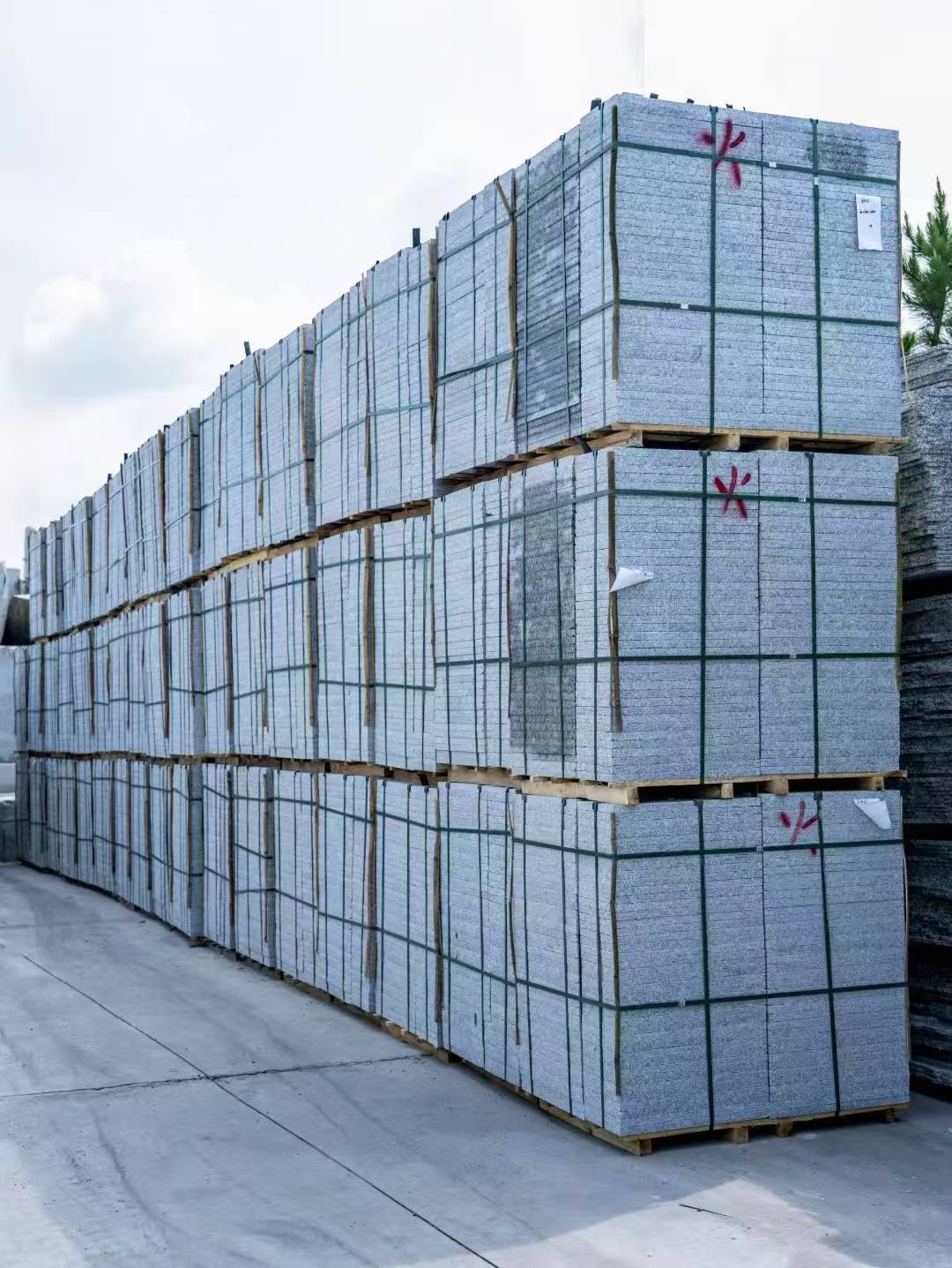 娄底 芙蓉白3公分火烧地铺成品300*600